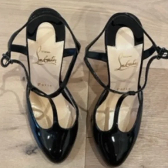 Christian Louboutin Stilettos - Picture 2 of 4